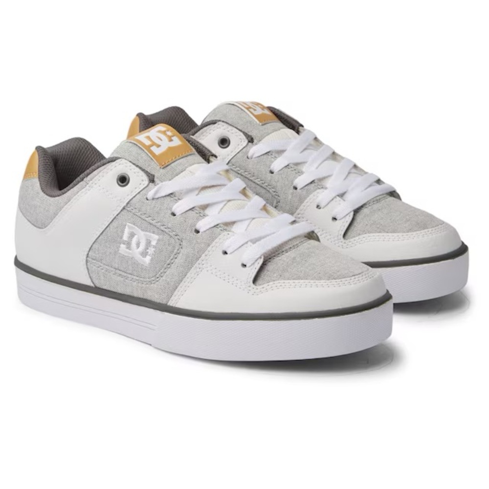 BRAND NEW men dc DC pure skate shoes size US 8 & 9.5